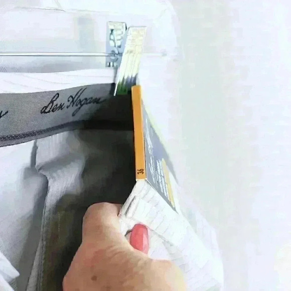 NWT Ben Hogan Perf. UPF 50 Sun Protect Size 36 white/grey stripe golf shorts - Picture 11 of 14